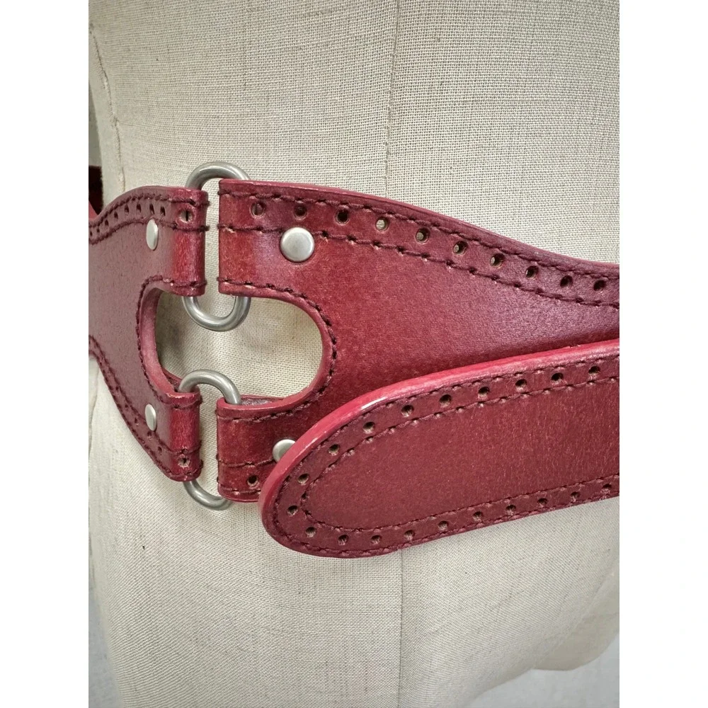 Hinged Wide Waist Belt Womens Medium‎ Red Excellent Bonded Leather Western